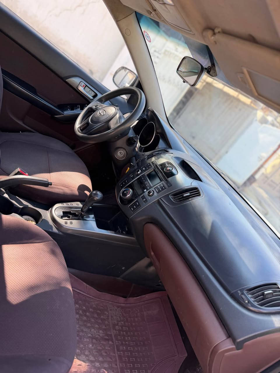 سلام عليكم.   للبيع كيا. سيراتو.   م 2010
سليمانية.   تحويل.  مباشر.    باسمي. كلها جديد
محرك.  1600.    خليجي.    فول مواصفات معدا بصمه
صبغ ثلاث قطع بدون دواخل كير. محرك.   صدر.    تبريد 
جاهزه من كلشي.    شرط الفحص.   
مكاني.   ديالى خانقين
السعر. 92.   $$. وبي مجال
***********.  رقم هاتف. خناقين, ديالى
