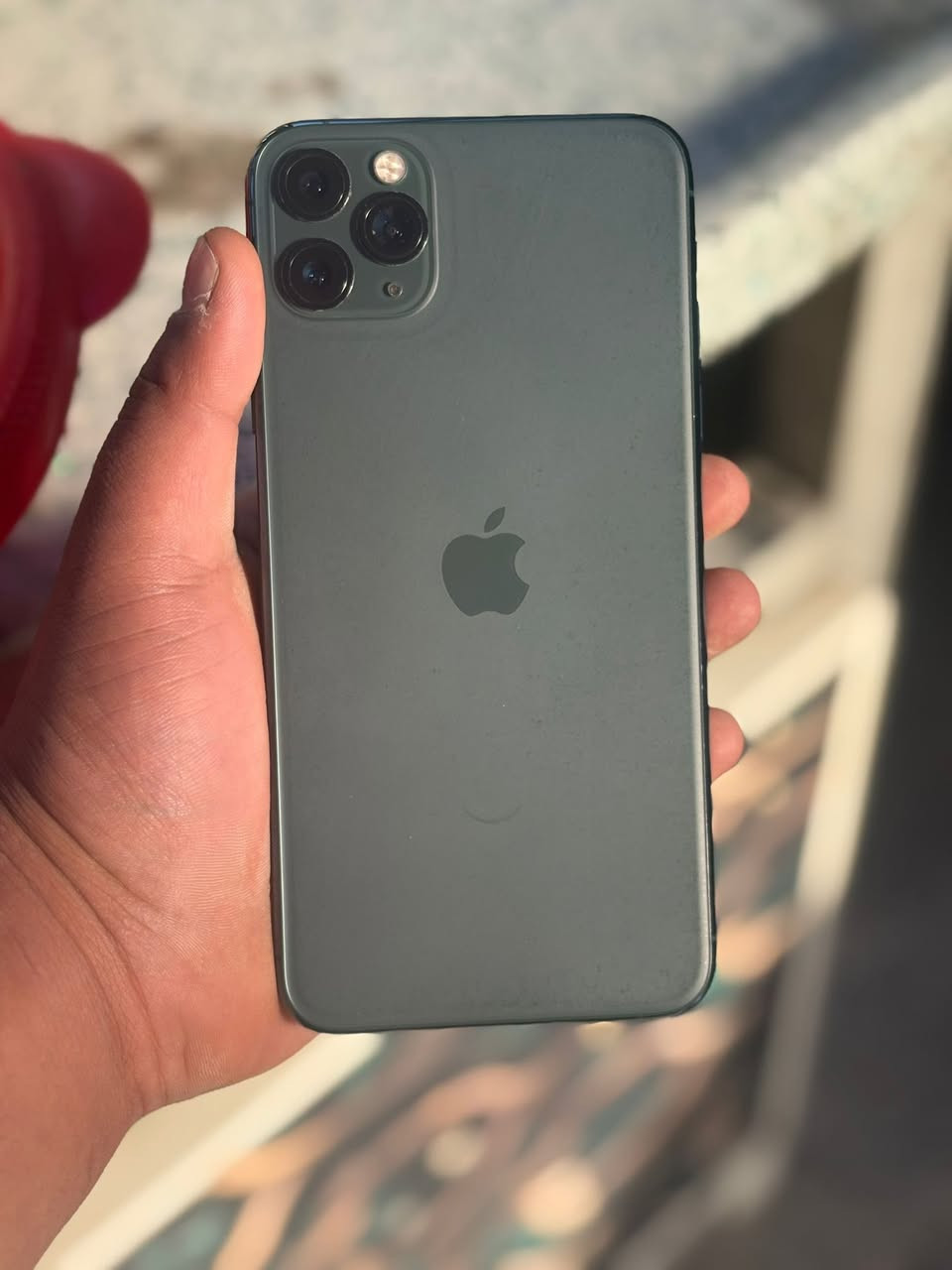 السلام عليكم ايفون ١١ برو ماكس جديد ونضيف مبدل شاشه وبطاريه أصليات عل فحص والضمان بطارية ٩٠ شاشه وبطاريه شايليهن من تلفون ومخليهن اله جهاز نضافه فول ذاكره ٢٥٦ السعر ٢٥٠ مكاني بغداد الزعفرانيه ***********
