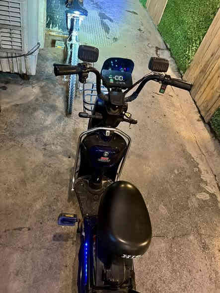 دراجه شحن تشتغل ما بيها اي مشاكل بيها 5 بطارت مو 4 سعر 400 و بيها مجال حك الجيه ***********2
