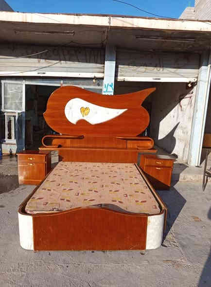 غرفه ٦ ابواب ملحق شرط شرط النظافه شغل ثقيل حيل فصال توصي 
سعرها ٤٥٠ الف
رفاعي يم طرشي الشفاء ***********
