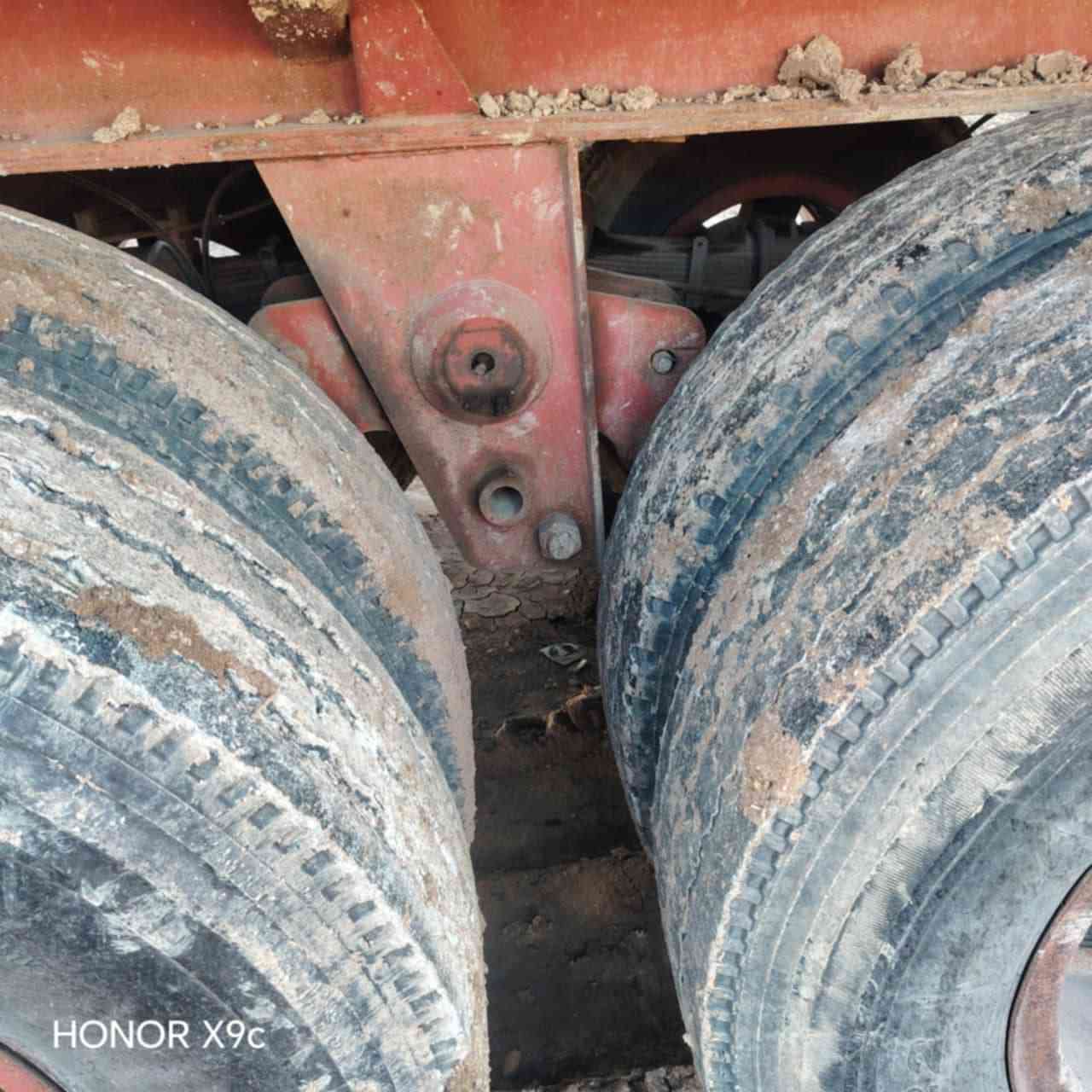 عربانة تخم تاير  ٢٤ دنكير  ٢    ١٦ واحد ١٤ مدور المانيه للبيع السعر المطلوب 80 ورقه ***********
