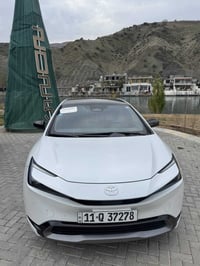 تويوتا بريوس موديل  2023.  وارد امريكي  محرك  2000 هايبرد  فئة XLE موا...