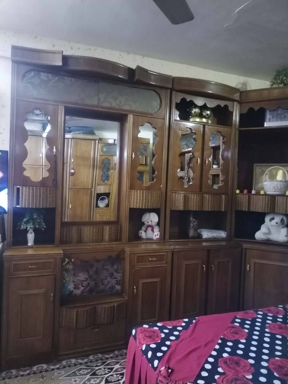 غرفه خشاب ديوان جديده مثل ماموضحه بصوره عنوان فلوجه حي نزال اتصال على وتساب أو  مازنجر ***********
