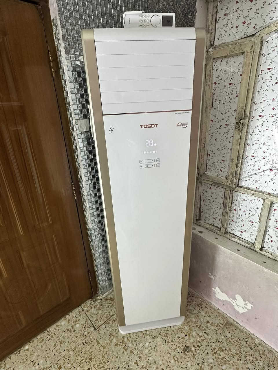 السلام عليكم
للبيع مستعجل على بيعته  
مكيف TOSOT الأصلي T3  
كنتوري إنڤيرتر وتحكم بالأمبيرية  
✅ الموديل TF-H246IZH3  
✅ سعة 24 ألف وحدة 2 طن  
✅ تبريد وتدفئة  
✅ تبريد قوي وهادئ  
✅ مناسب لحر العراق  
المكيف صالة  
أقل من 4 أشهر استخدام  
نظافة 100% شبه جديد  
شرط الفحص والمعاينة  
تشوف بعينك والمكيف شغال وتاخذه بالعافية
العنوان بغداد حي اور


**إذا كنت صاحب هذا الإعلان وتريد حذفه لأي سبب، رجاءا أرسل رسالة إلى الدعم الفني**