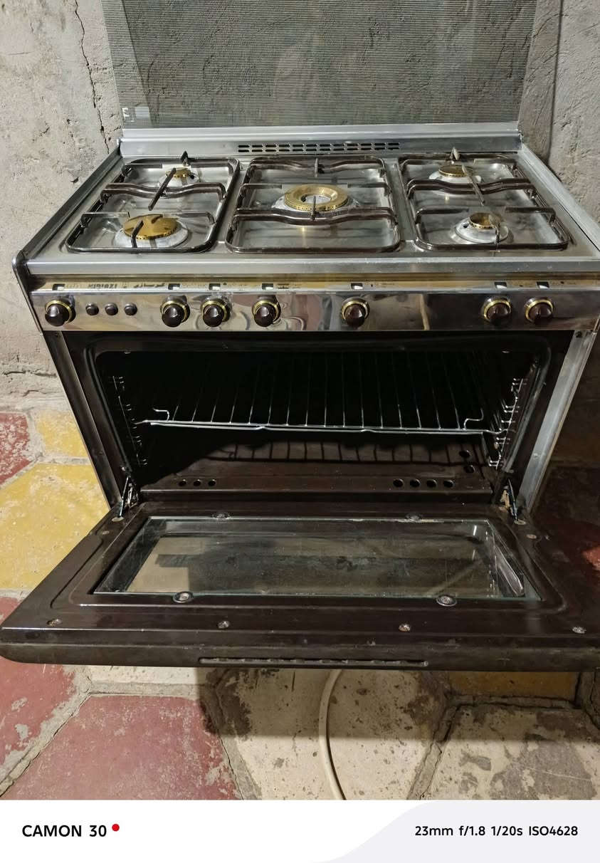 طباخ كريازي سعرة ٢٥٠ وبي مجال


**إذا كنت صاحب هذا الإعلان وتريد حذفه لأي سبب، رجاءا أرسل رسالة إلى الدعم الفني**