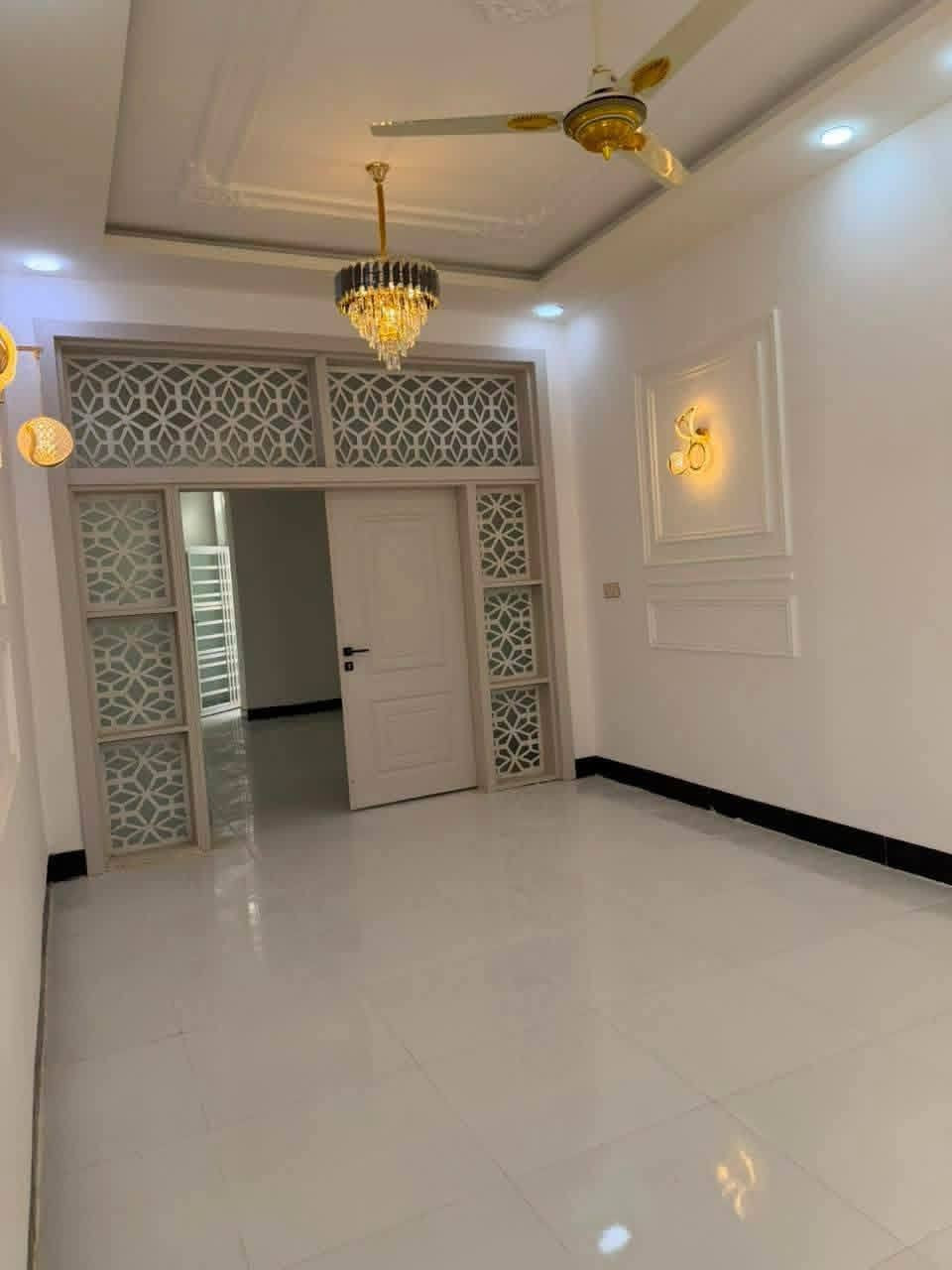 🏡دار للبيع🏡
المساحة: 150 متر مربع
✅ #طابو_زراعي_سند_25_أقرار_محكمه
السعر: 62 مليون  (مع المجال)
الموقع: النجف شارع الصب عمود 282 

مواصفات البناء:
غرفتين نوم وصاله ومطبخ واستقبال حمامات داخليه وخارجيه وكراج 
بناء مرتب (أساس + سقف كونكريت + طابوك)
أرضية بورسلين أبو الـ 60

الخدمات:#بعد_عن_سوق_100م
ماء كهرباء مدارس سوق تبليط مولد

للاستفسار والاتصال:
***********
