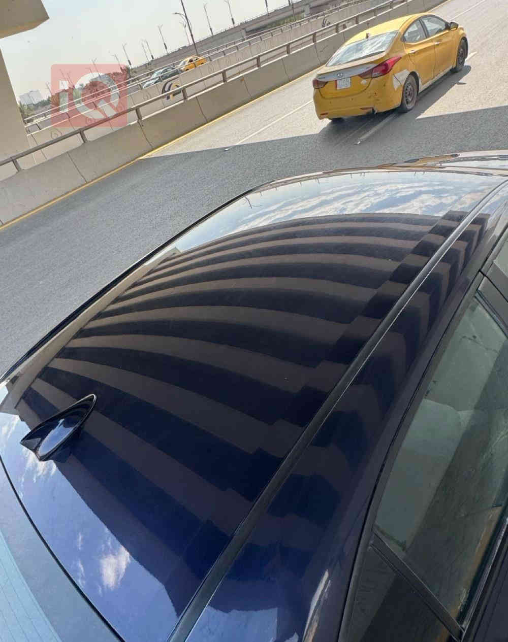 سلام عليكم 
تويوتا كرولا 2023 فئة se
فول للاخير عدا الفتحة تشغيل عن بعد حتى 

السيارة خير من الله وحلوه ممشاها حلو 
ماشية 22 
السيارة رقم اربيل باسمي مو باسم شركة 
تحويل ثاني يوم 
ضررها الجاملغ جهة السائق وتلث أصابع بباب السايق فقط تفاصيل أكثر ورقم شاصي راسلني او اتصل : ***********
السعر : 175$
مكان السيارة بغداد
