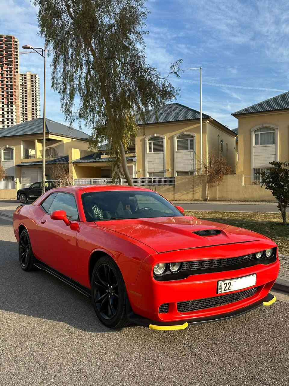 سلام عليكم 
دوج جالنجر للبيع 
مديل ٢٠١٩ لون برتقالي 🍊 مميز محرك ٦ سلندر توو ويل 
ماشيه ٩٣ الف
محرك كير مامفتوح تبريد كهربائيات حجر اكزوز كل شرت حداديه تخم تاير جديد بنزين كل بس محسن و دهن موتل + بنزويل اي كلوب خلل مامشتغل بل شاشه
مواصفات :- شفتات ستيرن + شاشه كاربلي سماعات الباين + تشغيل عن بعد + ويل ٢٠ …..
*بيها صبغ جاملغ و باب بدون دواخل + بنيد بدون شاصي بدون ارباك حادث خفيف حتي راديتر بلادي و عليها سستم صوت كزوز اصلي 
سياره نظيفه جاهزه بدون مصروف كلشي منها جديد سنويه رقم اربيل سنويه هزه جديد بأسمي تعويل غرامات مباشر
السعر ١٨٧ 
رقم الهاتف + واتساب***********
