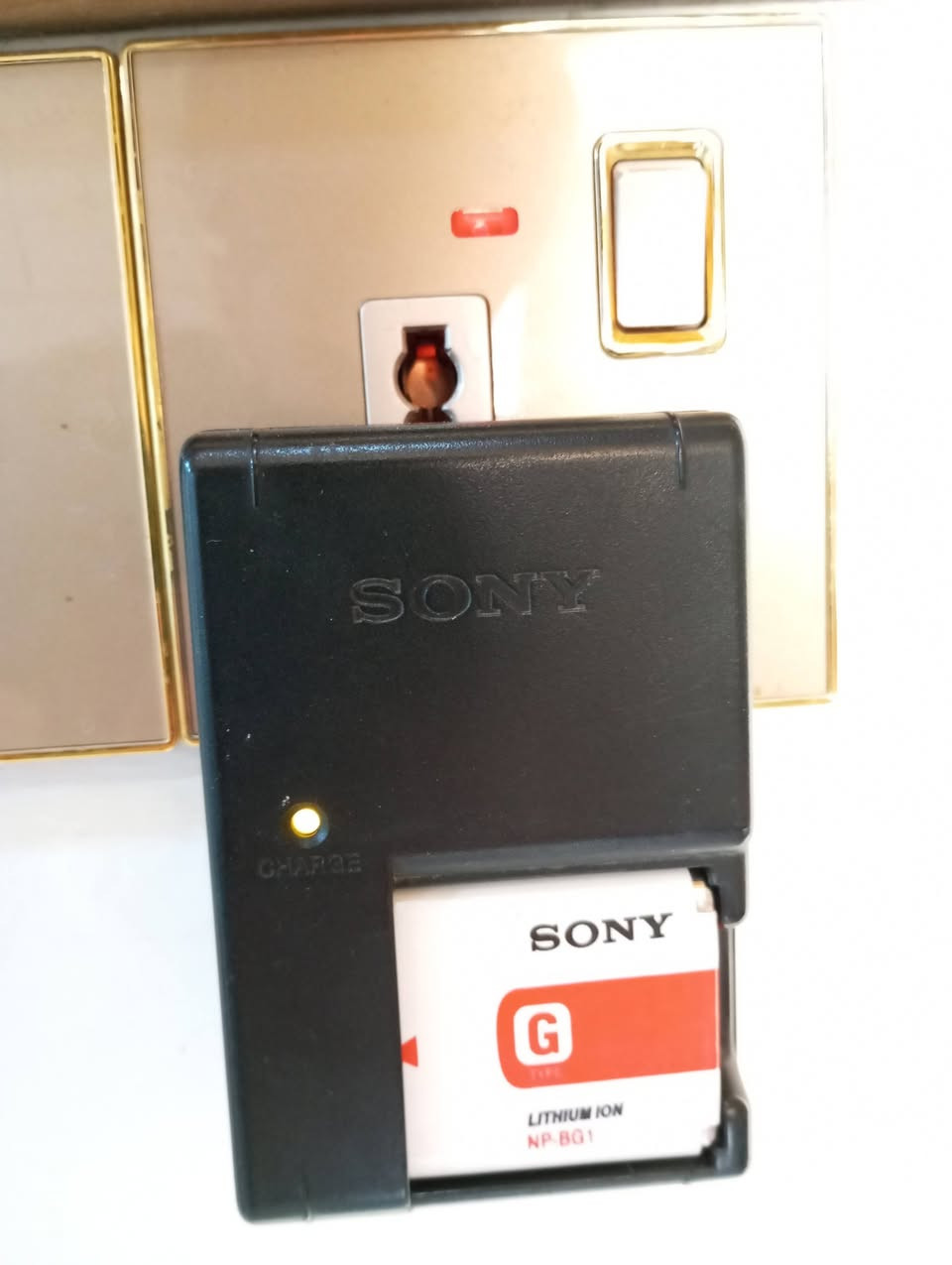 للبيع 3 بطاريات sony وشاحنتين مثل ما موضح بالصور شغالات✅ السعر 25 الف مع التوصيل يعني هذه سعر مال قطعتين بس هذه العرض قوي 5 قطع ب 25 الف اخير عرض 🛑


**إذا كنت صاحب هذا الإعلان وتريد حذفه لأي سبب، رجاءا أرسل رسالة إلى الدعم الفني**