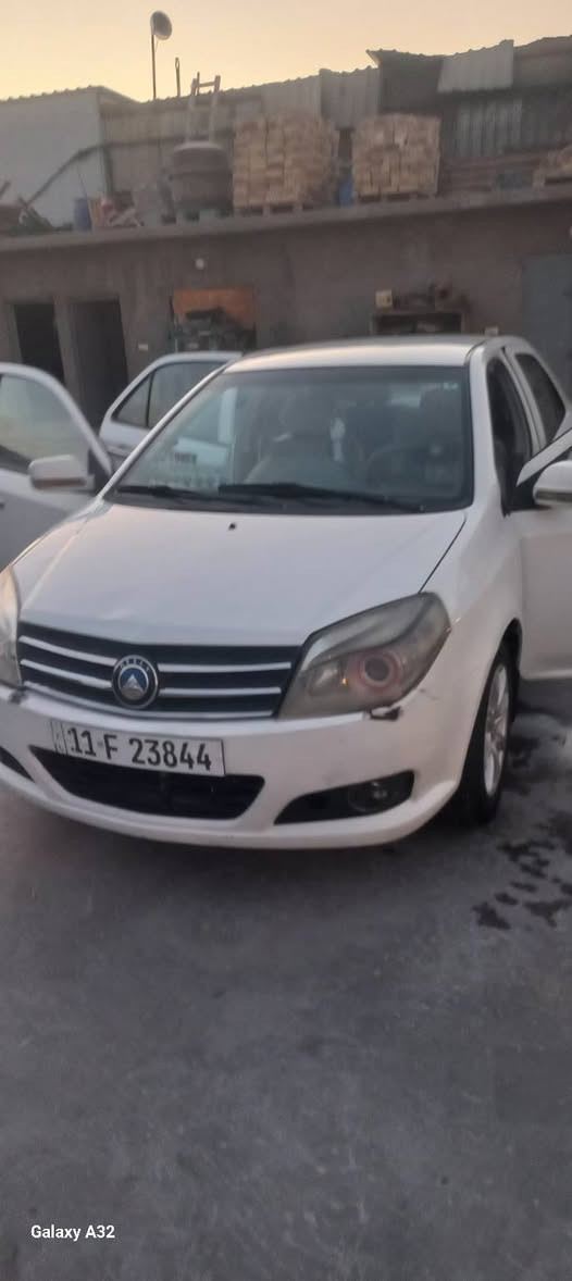 السلام عليكم جيلي 12كير مكينه تبريد تخم تاير دوشمه السياره بأسمي فول كهربائيات بيهه خياس    بلذيول مامسويهن مكاني بغداد الكماليه ***********
