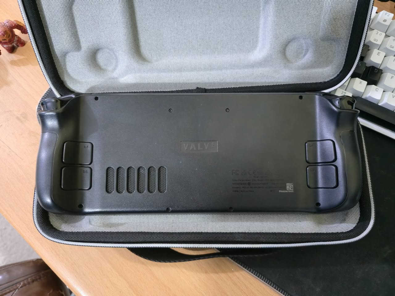 Steam deck lcd 1tb للبيع (550 الف)
يتوفر ستيم ديك lcd ذاكرة 512gb+رام 512gb (تيرا المجمل)
بطاريتة (100) مستعمل قليل ونظيف جدا مابي خدش
محلقاته:(جنطتة/شاحنتة الاصلية/ماوس وكيبورد وايرلس/يدة/منفذ توصل بي الجهاز للشاشة وتربط الي يعجبك بالجهاز)
-للبيع او مراوس مع (PS5) حصرا فقط
عنواني/ذي قار/متوفر توصيل.


**إذا كنت صاحب هذا الإعلان وتريد حذفه لأي سبب، رجاءا أرسل رسالة إلى الدعم الفني**