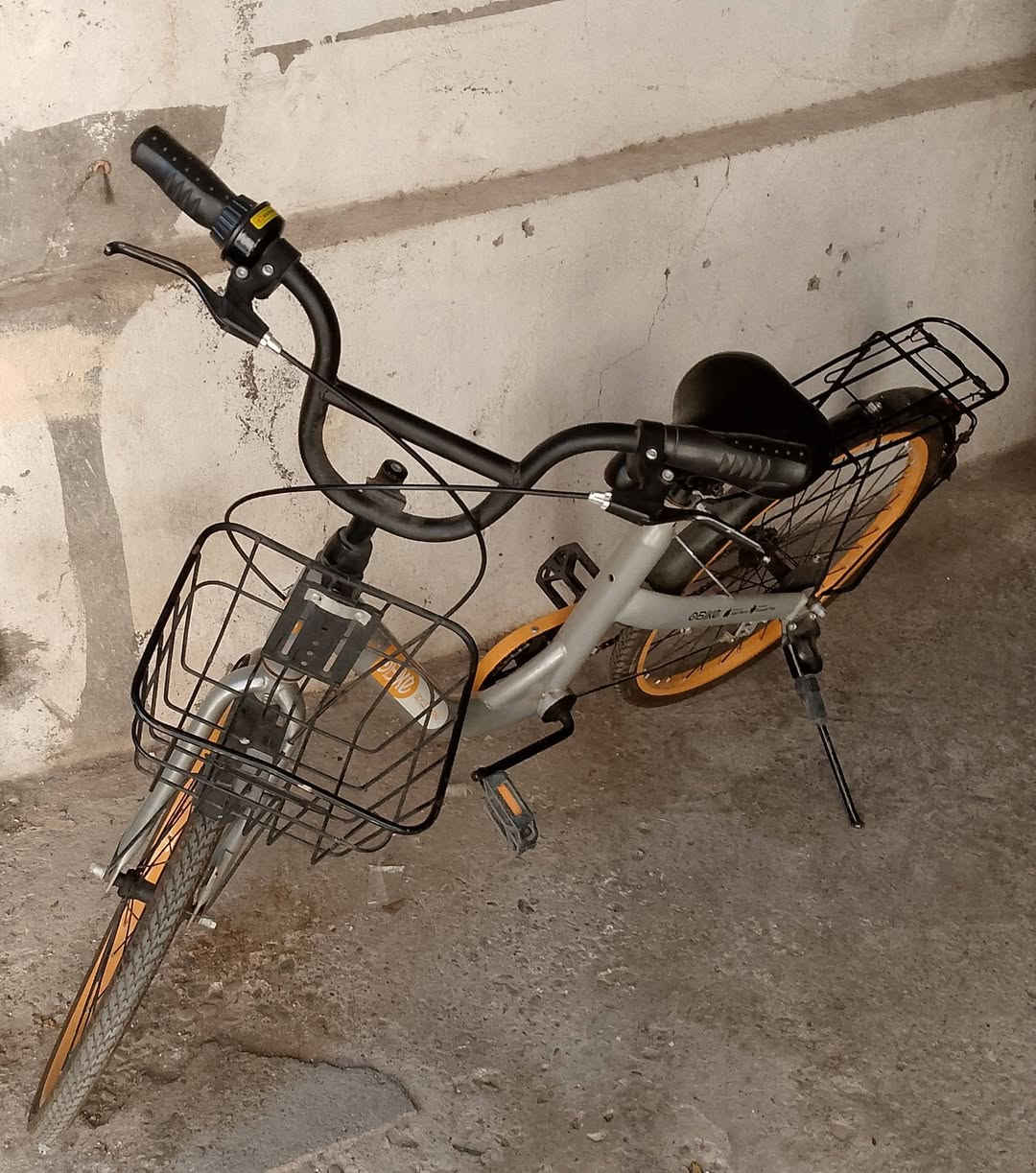 ‎ئەم پاسکیلەلەئەوروپاوەهاتۆتەوەبۆم من لەپایسکیل نازانم بۆفرۆشتن بەکارنەهاتوە بەشەرتی هەمووشتێک  تایەکانی جوپلێسەواتازۆر پتەوشاز هۆڕین + ئیستۆپ  گێر
‎هەموو ئیش دەکات نرخی 75,000 هەزارو معامەلەبۆ پەیوەندی***********/***********
‎واتس ئەپ + فایبەر + تلیگرام...هید

