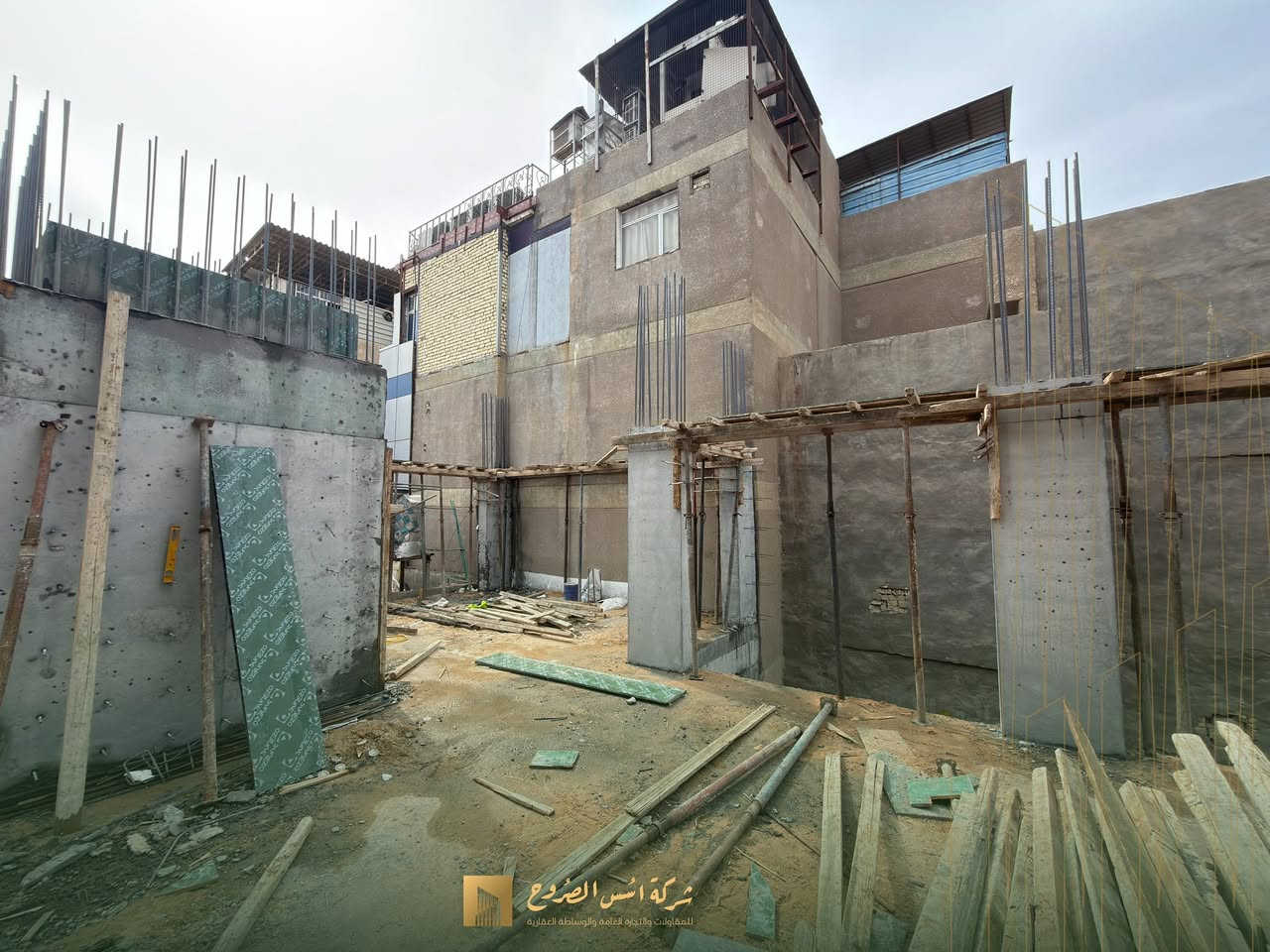 تنفيذ يليق بالصروح … خبرة ، دقة ، وإبداع من شركة اسس الصروح .

( مواصلة العمل في مرحلة الهيكل حيث تم انجاز طابقين الى الان ) .

طبيعة المشروع : 
بناية تجارية متعددة الطوابق ( فندق ) على مساحة 175 متر مربع  .

الموقع العمل : 
كربلاء - مركز المدينة - شارع السدرة .

للتواصل و الاستفسار :
*********** & ***********
sorouh.iraq95@gmail.com

موقع الشركة:
كربلاء حي الحسين مقابل مذخر الماس .
