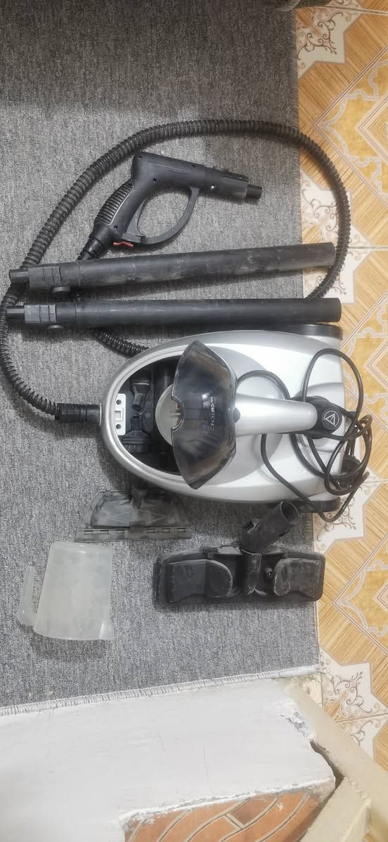 مكنسه بخاريه بقوه ٤٠ بار تستخدم للسجاد الارضيات المطابخ السيراميك السيارات دفع بخار جدا قوي باله نظيف جدا السعر ٧٠ الف
يوجد خدمه توصيل بغداد للحجز مراسله الصفحه او ع الوت ساب ***********
