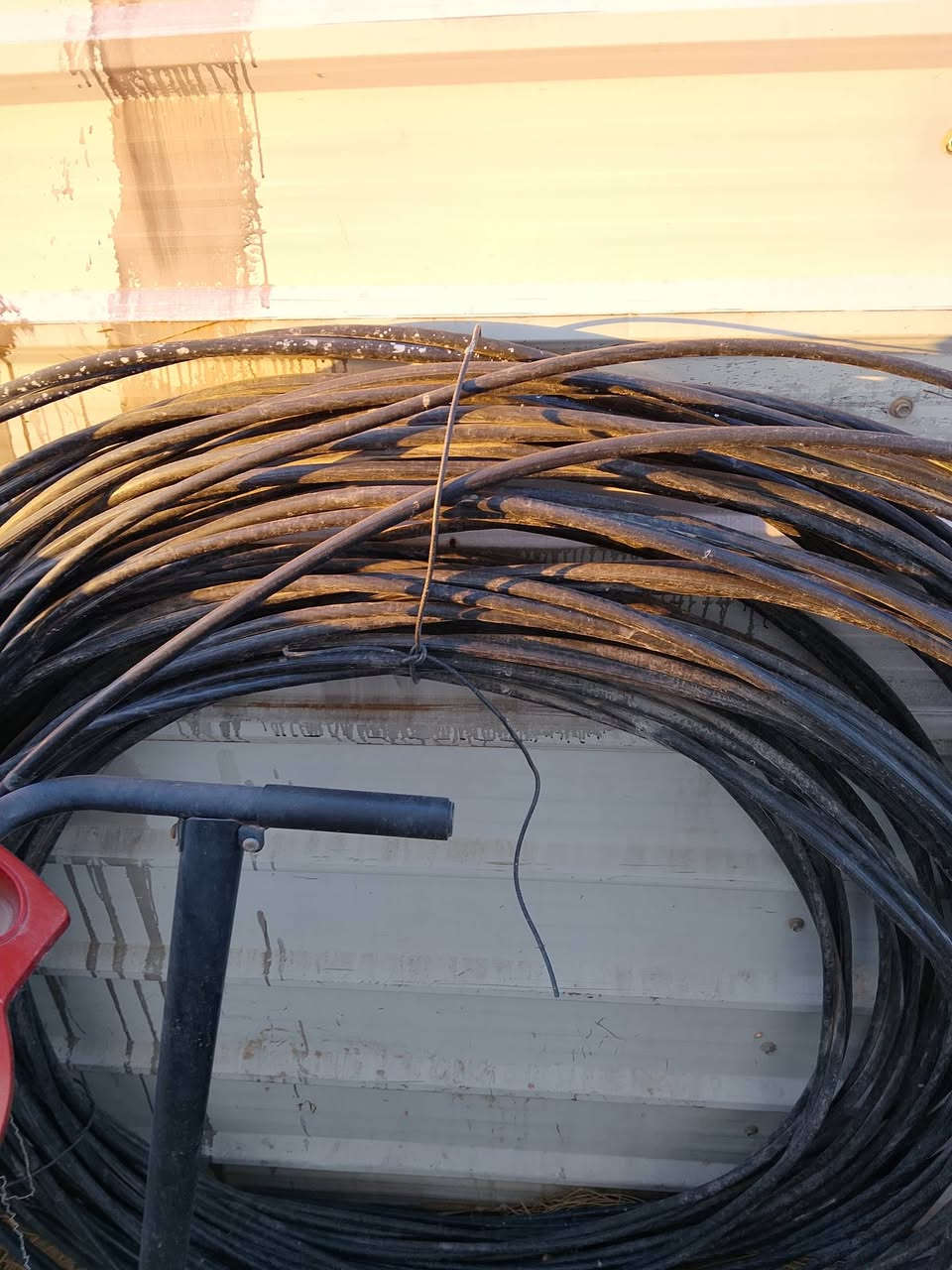 ضفيره سعودي خط 90وخط70 طوله100متر الضفيره خطين ***********
