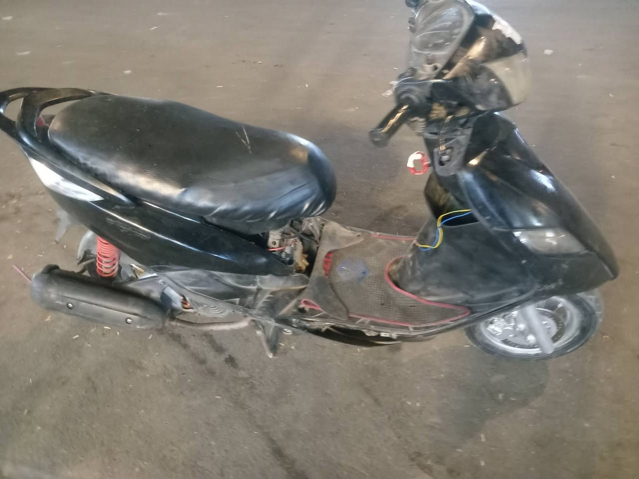للبيع ماكس ثعلب كابريتر شلعه ومعدل محرك ناعم لاتبخير ولا شي بيه ملاحظات بسيطه سعر 300 وبيه مجال 
مكان بغداد الخاص مفتوح


**إذا كنت صاحب هذا الإعلان وتريد حذفه لأي سبب، رجاءا أرسل رسالة إلى الدعم الفني**