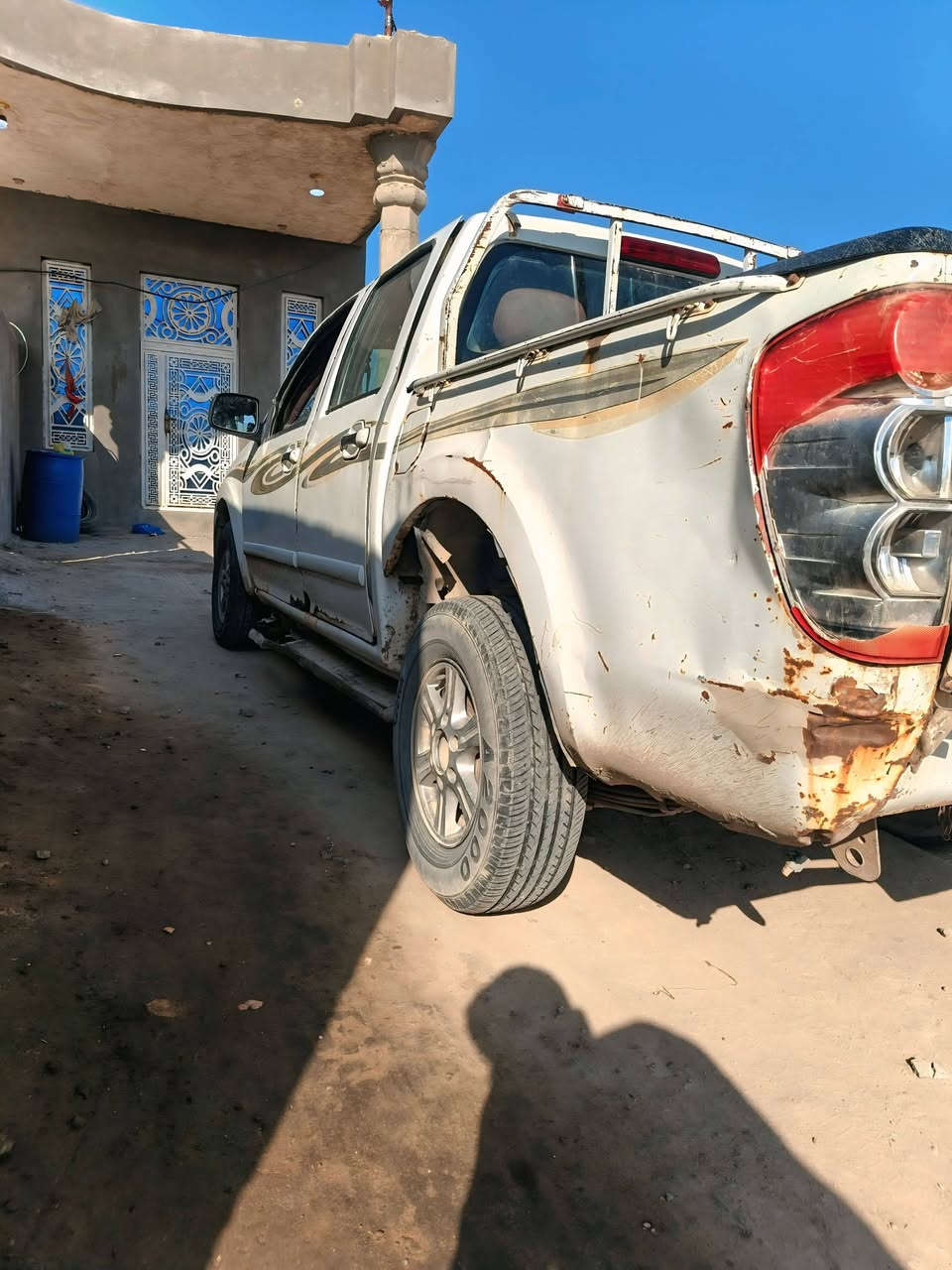 سلام عليكم سياره للبيع صولي بسمي  سعر 22وبيه مجال مكاني سيدد خيل تواصل  وتساب ***********
