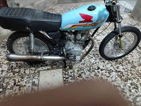 السلام عليكم دراجه لبيع موديل 2016 اصولي اصولي لاستفسار عل رقم *********** ما تواجد فيس
