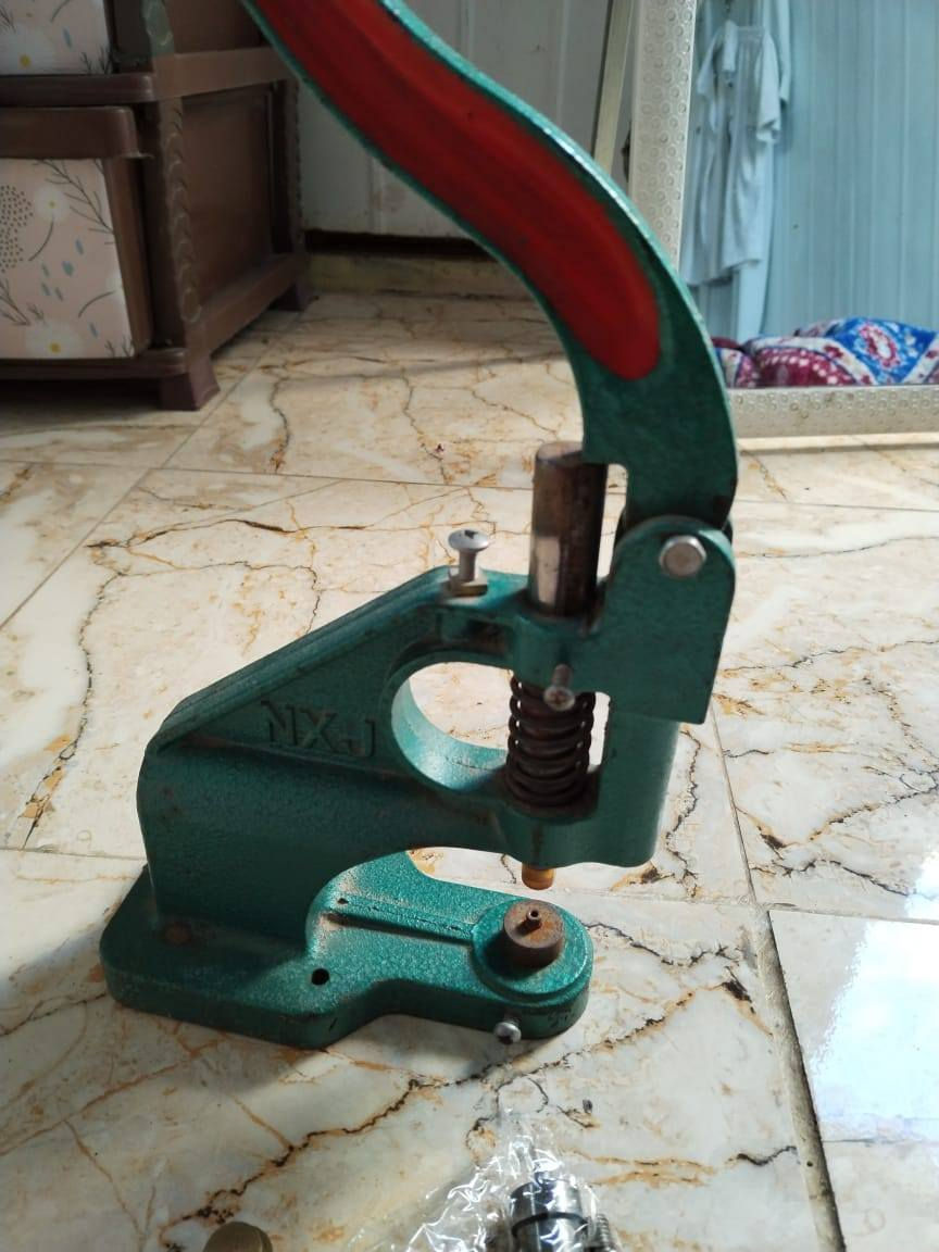 البيع


**إذا كنت صاحب هذا الإعلان وتريد حذفه لأي سبب، رجاءا أرسل رسالة إلى الدعم الفني**