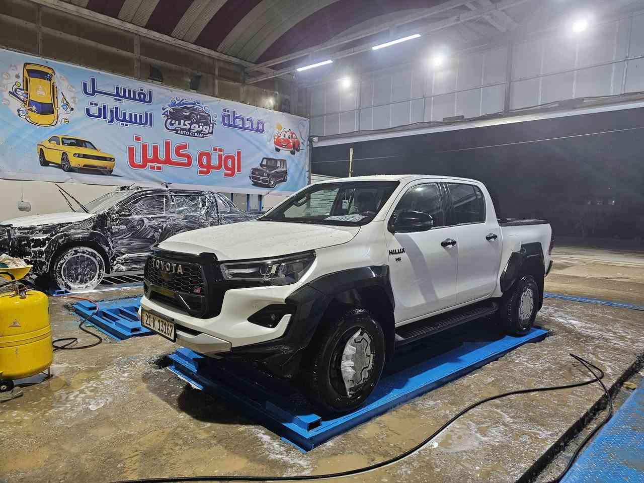 سلام عليكم عندي سياره البيع بيكم جي ار موديل2024 رقم سلمانيه سياره مكفوله كفال عامه ماشيه 20 الف عنوان بغداد ولشراي يتصل عى رقم ***********
