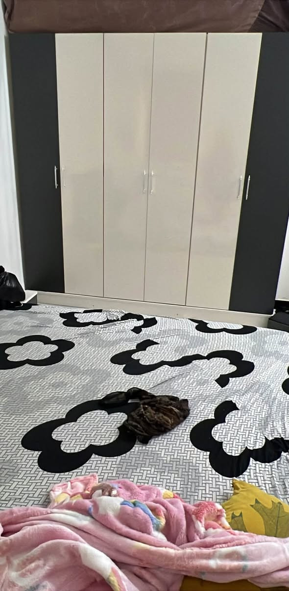 بس الكنتور أبيع جديد صالي ٥أيام من شتريته من شركه نهايته 275هاذا رقم ***********
