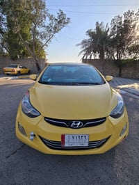 2012 النترا رقم بغداد الماني  داخل عسلي  سيارة بيها حادث مال امريكا جا...