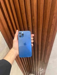 ايفون 12برو ماكس  شوفت عينك ضهر مفطور ومبدل بطاريه 100وشاشه مبدل بس بي...