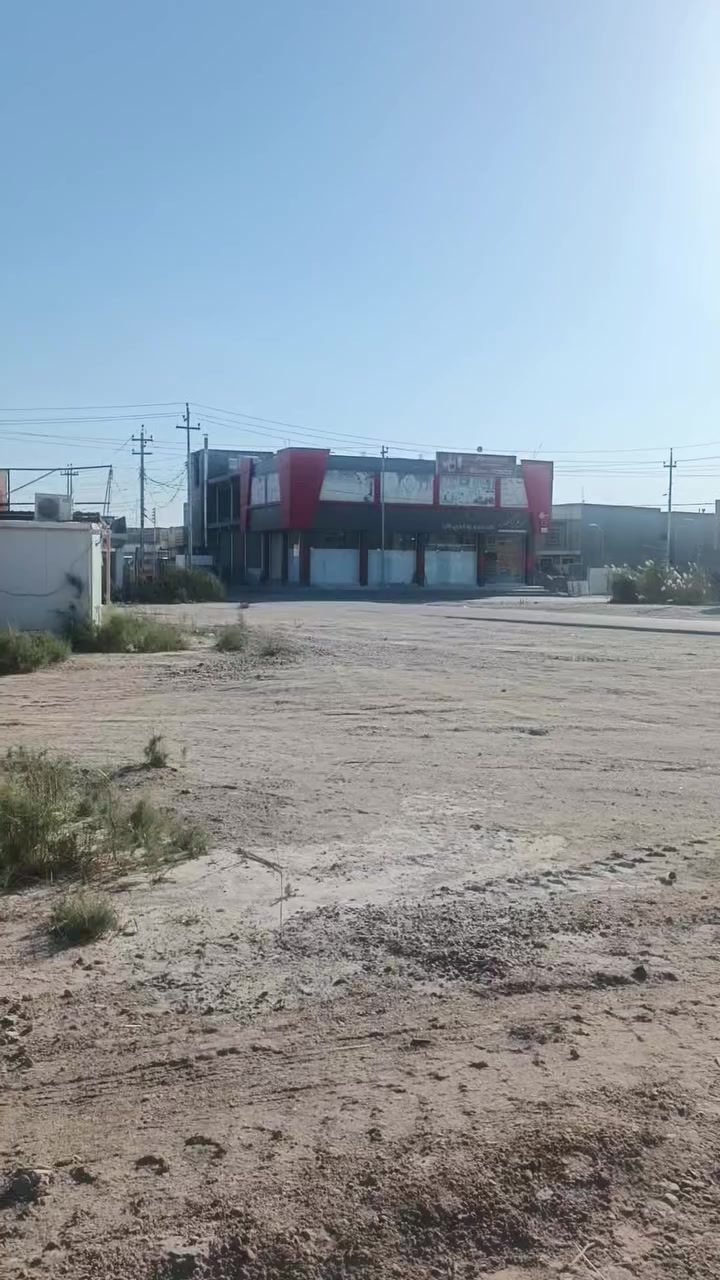 سلام عليكم يوجد قطعه ارض للبيع بموقع مميز
مكتب العز للعقار والمقاولات العامه 

قطعه ارض للبيع المساحه 240 متر ☑️ 

الواجهة 12 متر ونزال 20 متر ☑️

قطعه بجر طابو زراعي سند 25 💯☑️

شارع القطعه 10  متر مربع كله تبليط ☑️

خدمات كامله ماء كهرباء سكن متاكمل خدمات متكامله ☑️

مدارس ابتدائية متوسطه معاهد روضات مدارس اهلي ☑️

كل احتيجات الدار موجوده ☑️

الموقع الانبار الفلوجه حي الجيغيفي الثانيه قرب الجمعيه الحمره ☑️
اي ستسفار الاتصال على الارقام التاليه ☑️💯
***********
العز للعقار
