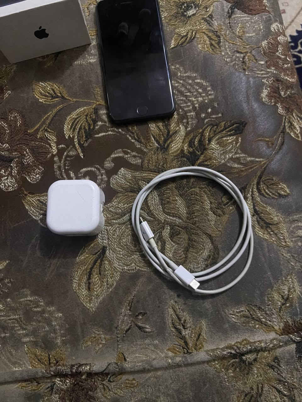 السلام عليكم أيفون 7 عادي ذاكره 32 بطاريه 72 الجهاز وكاله وياه كارتونيه الاصليه وشاحنه اصليه الجهاز حته وياه كتيبات الشركه كلشي ما بدل بي ما مفتوح سعر 100 مكاني بغداد البلديات


**إذا كنت صاحب هذا الإعلان وتريد حذفه لأي سبب، رجاءا أرسل رسالة إلى الدعم الفني**