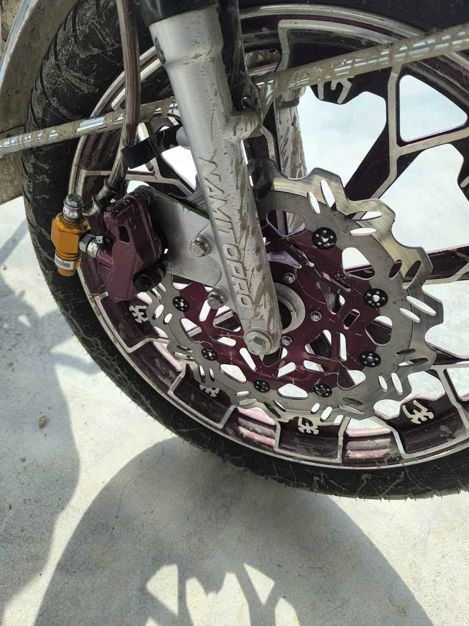 سلام عليكم دراجه نامي برو محرك200 موديل25جديد كلو شرط كهربائيات شغاله كلشي شغال تشغيل عن بعد سلف بصمات ثنين/السعر700وبي مجال مكاني حمام العليل قرية العريج شراي اتصل ***********
