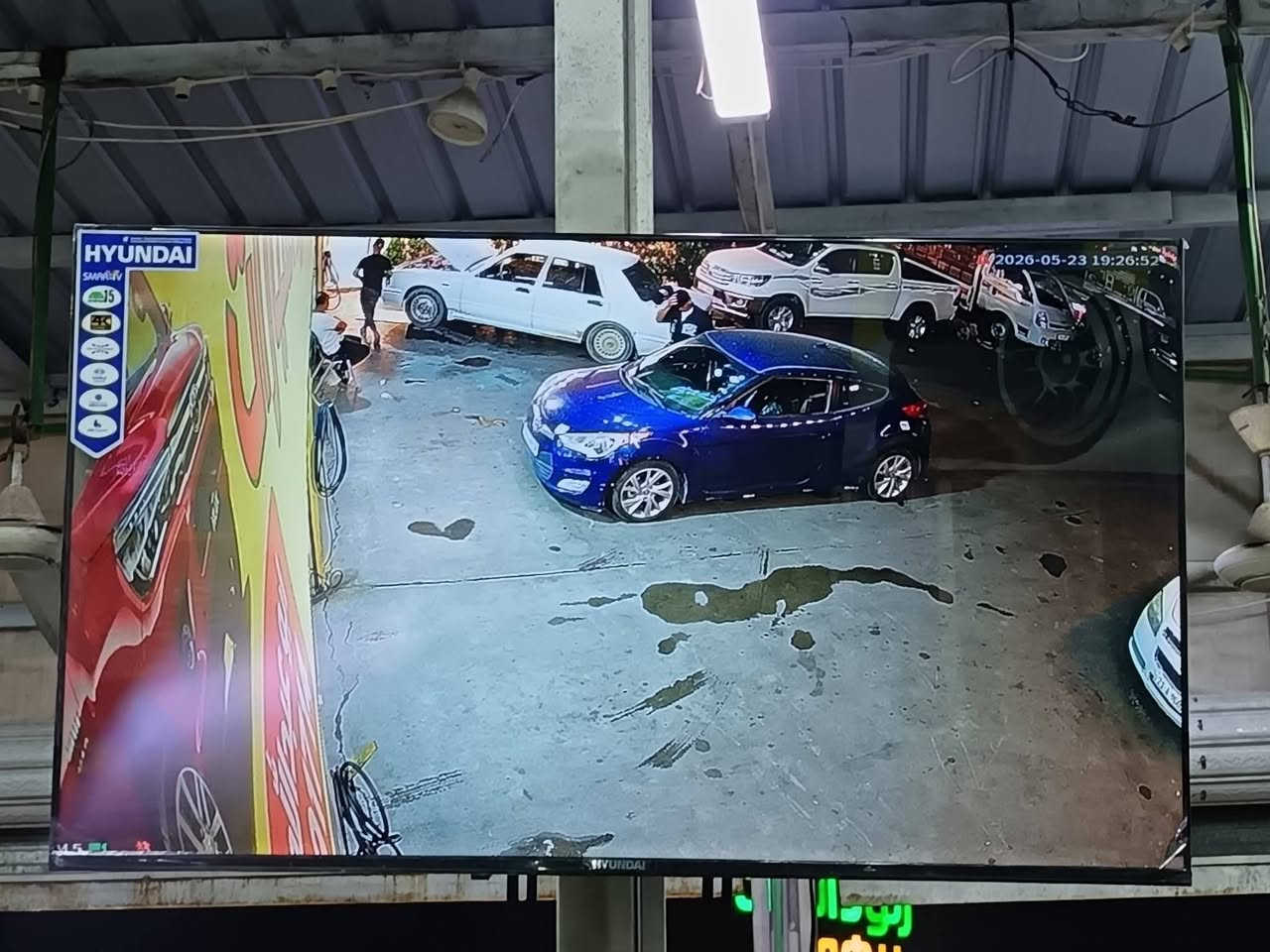 ي  بيتك أو محلك مع سستم داهوا الأصلي! 📹
✅ دقة تصوير  2 ميكا فول HD
✅ 4 كاميرات + جهاز تسجيل 4 قنوات
✅ ميزة التحدث والاستماع (Two-Way Talk)

✅ تقنية WizSense لتمييز الأشخاص وتقليل الإنذارات الكاذبة

✅ مشاهدة مباشرة من الموبايل بأي وقت ومن أي مكان

✅ جودة عالية وثبات في الأداء
💯 مناسب للمنازل، المحلات، المكاتب والمخازن.
📞 للحجز والاستفسار راسلنا الآن،. *********** مهندس يوسف 
وأسعار منافسة 

والعمل في جميع مناطق بغداد كرخ ورصافه 

ويوجد ايضآ توصيل في بغداد وجميع محافظات 

🔴ومتوفر كشف مجاني للموقع  

#كامرات 

للستفسار ***********وتساب 
#دهوا
#اسوار 
#هيكفجن
#شاهين

"الأمان يبدأ بكاميرا... لا تؤجل حماية مكانك."
