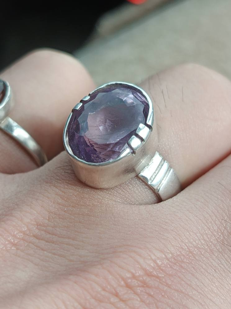 خاتم جمشت صافي أفريقي طبيعي اصلي ذمة تراش وحجر درجة أولى صياغة يدوي مرتبة فضة ٩٢٥ سعر جدا مناسب💜
حجز وتفاصيل أكثر خاص او واتساب ***********🌹
وموجود عندي كل انواع الاحجار والمحابس الفضة والنحاس.
