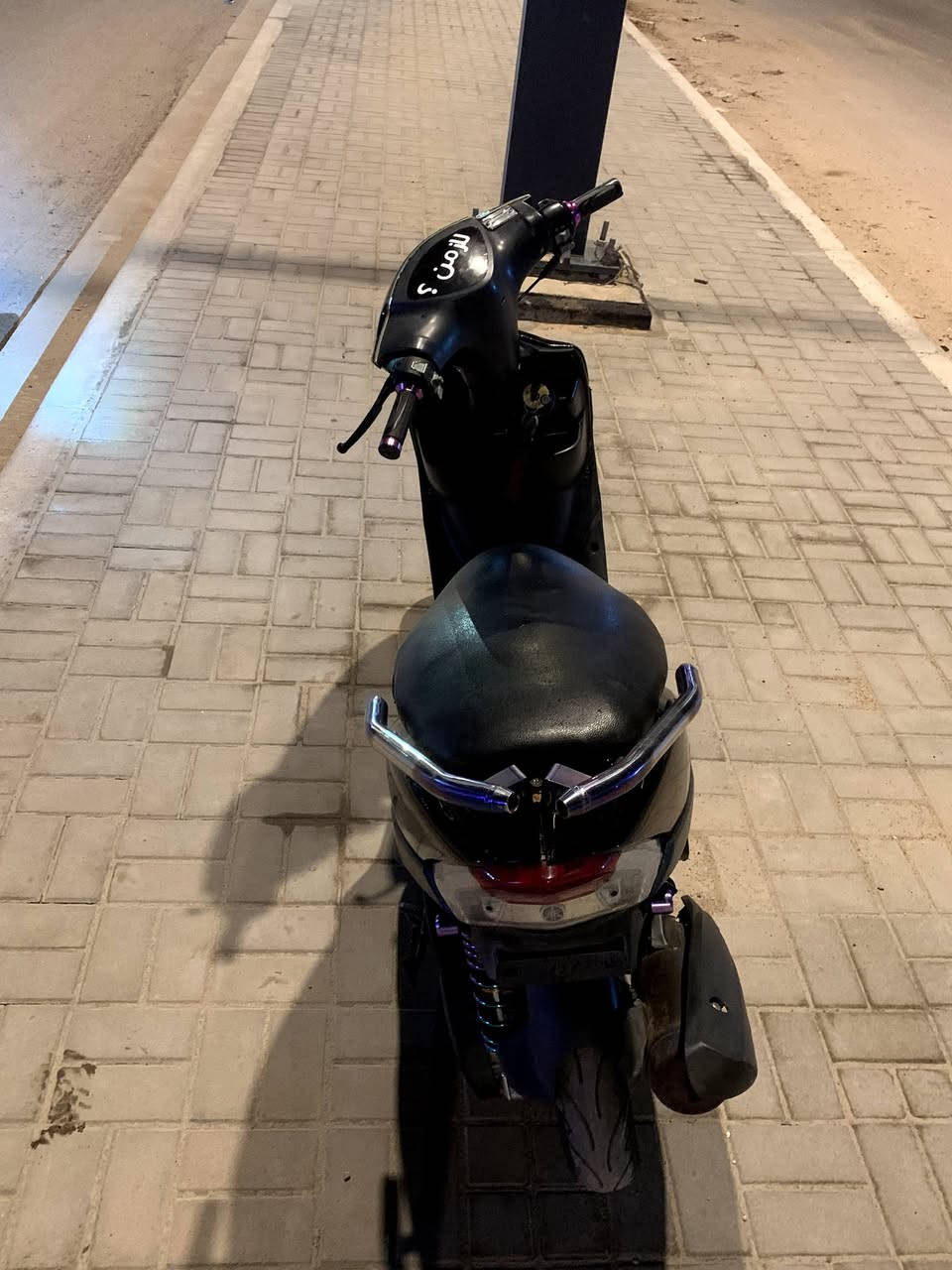 سلام عليكم دراجه ماكس عدله بوشه بلاد 49 مفتوحه لا نضوح ولا تبخير شلعه . معدل يخبل بيه كهربائيات شغاله كله رباعيه الايت زنون لونين شغاله حته سلف بس الدكمه سويه كفرات تجاري ختم دبلات امامي وخلفي جدد ويلات جدد سعر 550 وبيه مجال حك الجيه مكاني بصره 5ميل رقمي فقط واتساب***********
