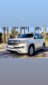 لاندكروز 2016   ماشية 150 الف حقيقي   41 وبيها مجال بسيط   07723534062