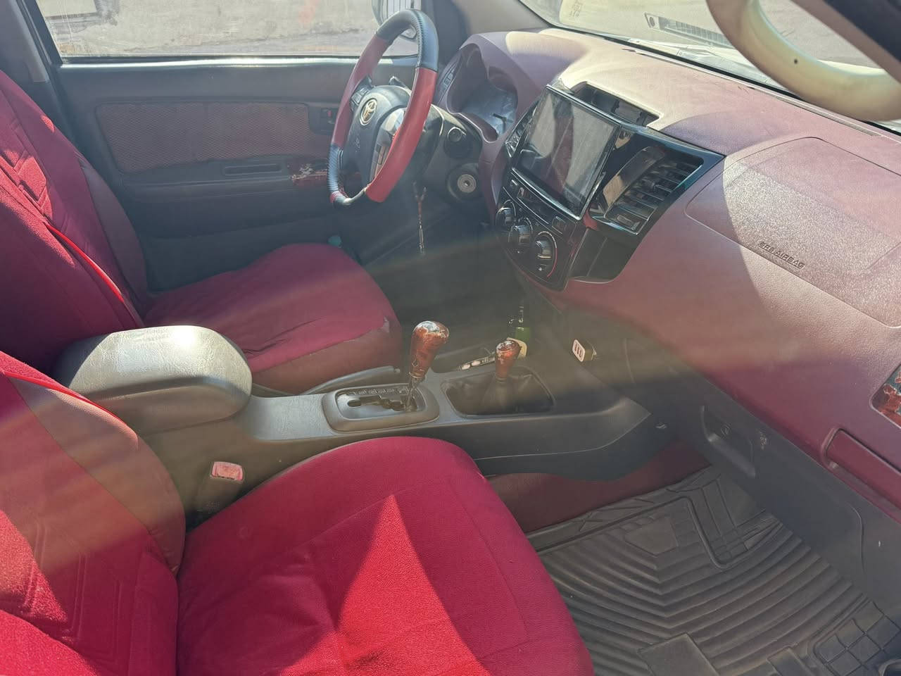 بيكم مديل 2014 مكفوله من الضربه والتبديل سياره جاهزه حداديه تبريد كير رقم الجديد وكاله مجانيه بيه خيط تبخير في المكينه وبارد باب السايق والباقي كله مكفول مكاني البصره السعر 210 وبيه مجال رقم الهاتف /***********
