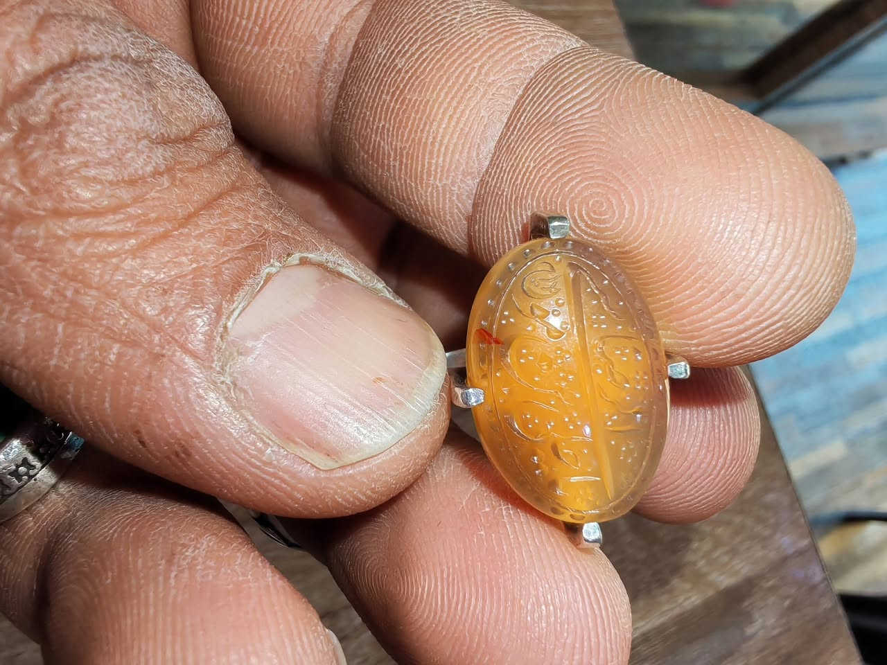 خواتم شبابية للبيع
عقيق يماني منقوش (يا علي بن موسى الرضا) عليه السلام
فيروز نيشابوري تفاحي صياغة عراقية 
مع خاتم سيف أمير المؤمنين عليه السلام
*********** بغداد مدينة الصدر
