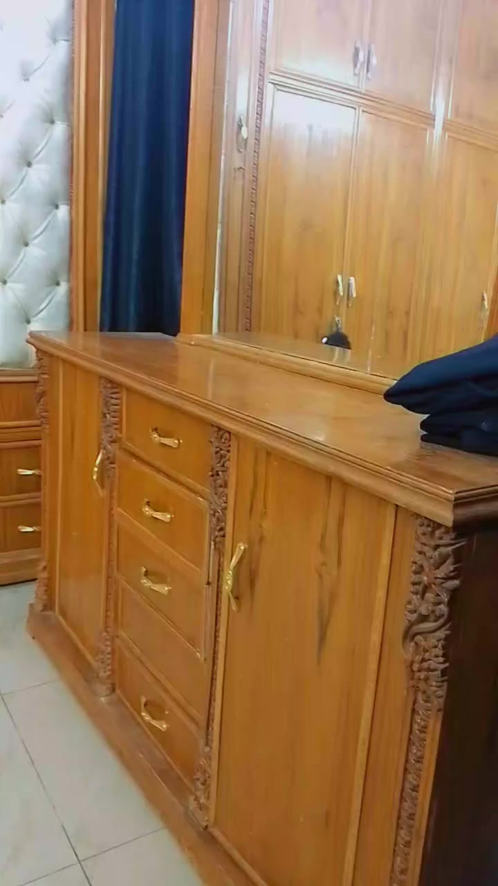 غرفة نوم للبيع نظيفة جدا ولا شخط بيهة


**إذا كنت صاحب هذا الإعلان وتريد حذفه لأي سبب، رجاءا أرسل رسالة إلى الدعم الفني**