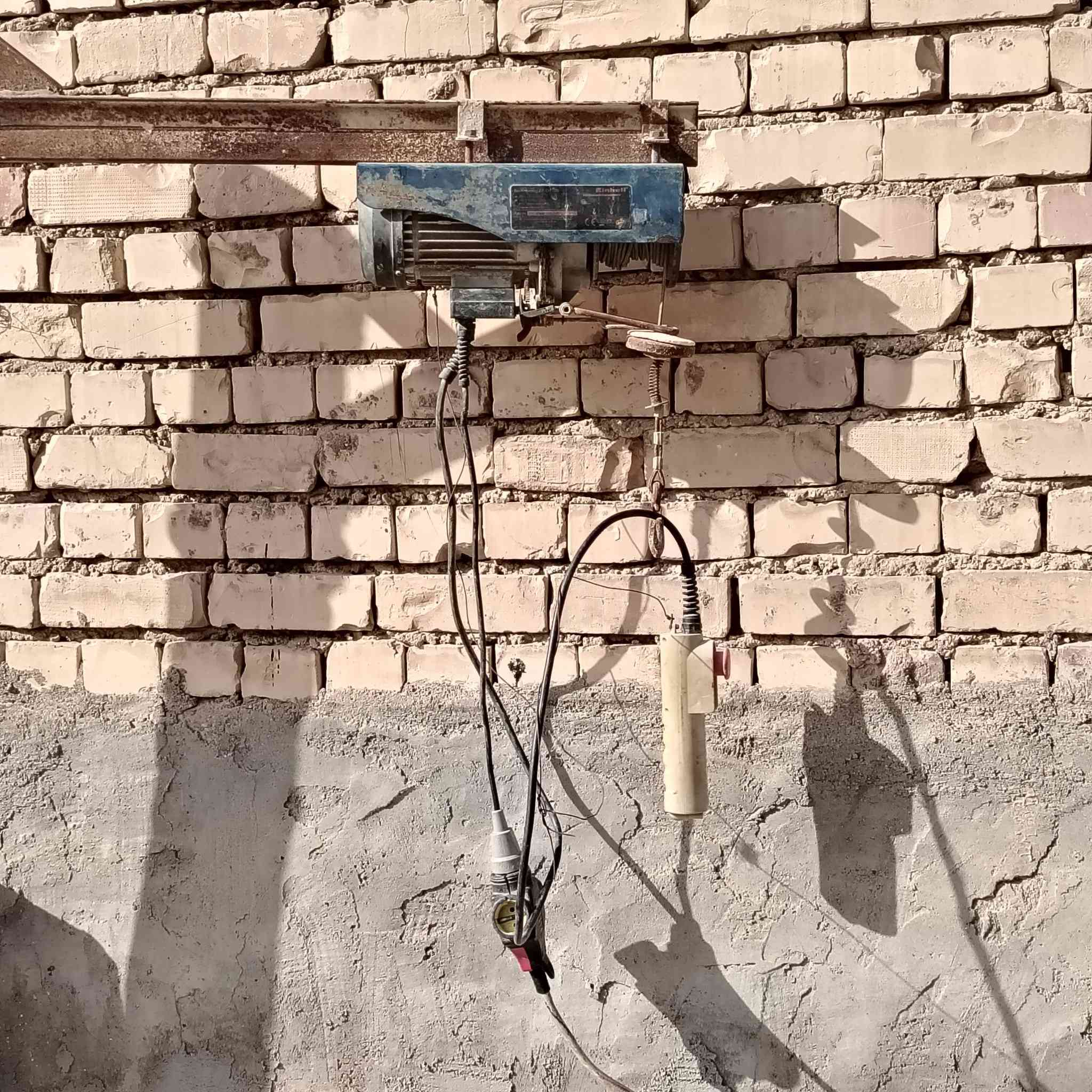 السلام عليكم ورحمة الله وبركاته ونج يشتغل كدامك سعر ٢٥٠ بيها مجال رقم الهاتف *********** تدللون
