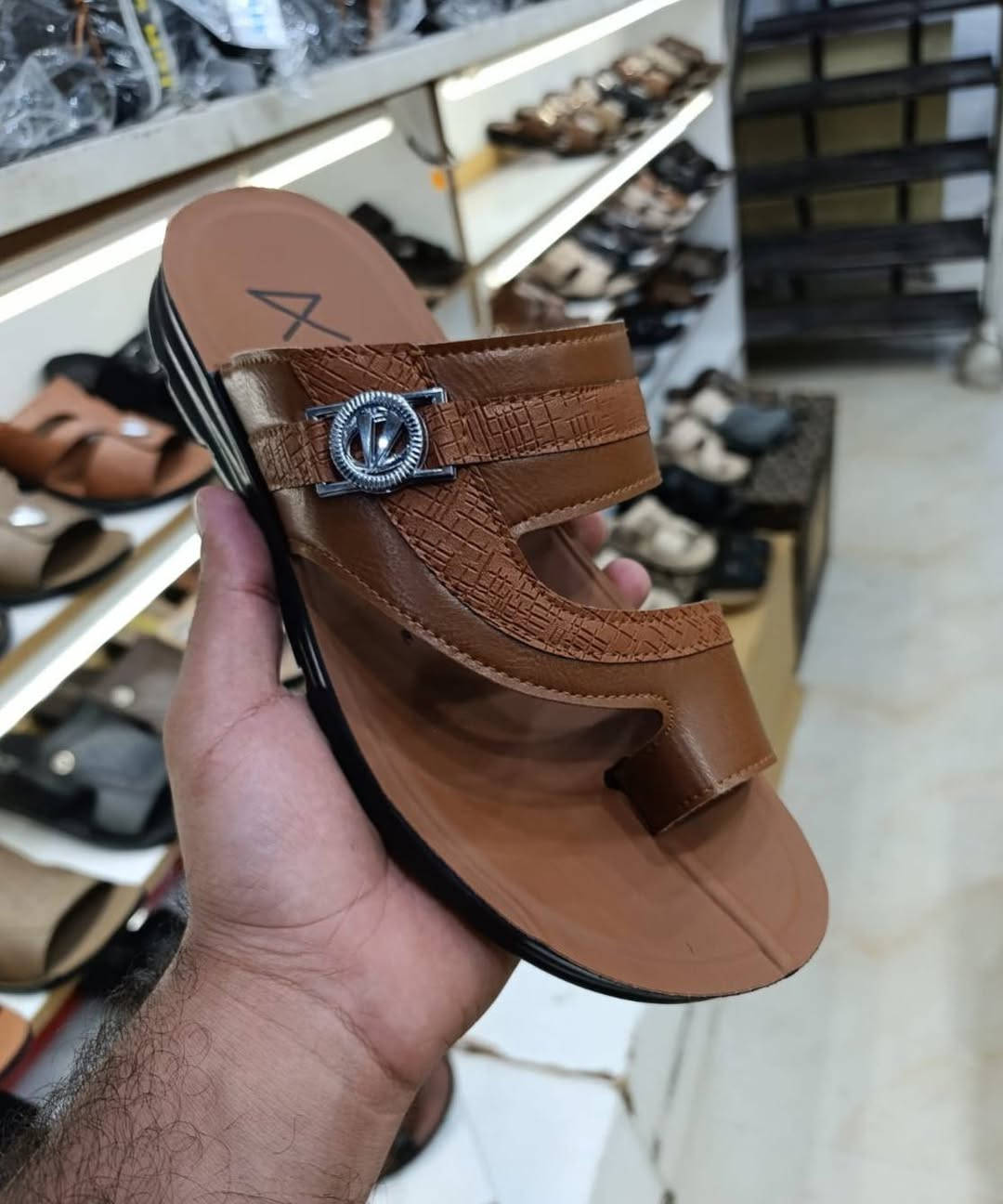 جملة فقط... لايوجد مفرد... 
شحاطة رجالي طبي درجة اولى. تـ ـركي
سعر الدرزن 36 الف. الوان حسب الطلب.. 
قياس رجالي من40 الى 45... كيس
🚛 يوجد توصيل لجميع المحافظات.. للحجز والاستفسار ع الخاص او الواتساب.. ***********
