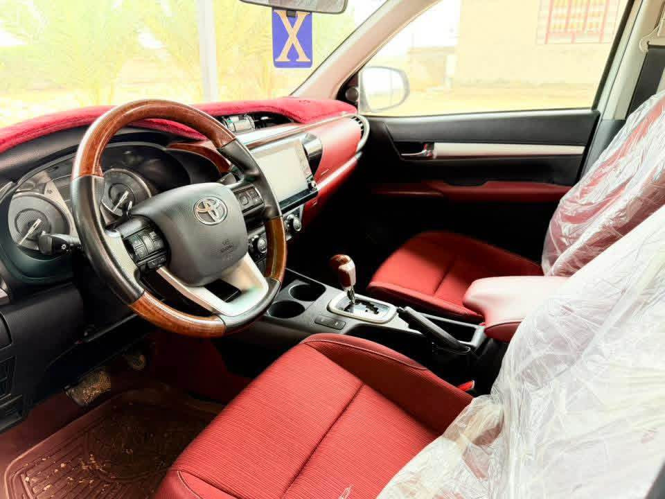 هايلوكس 2024 كويتي فول مواصفات اوتماتيك 

سياره جديده ماشيه 40 الف رقم قادسيه دولي تحويل مباشر
بيه صبغ بجاملغ الكدام بسيطه والباقي مكفول السعر 265 العنوان السماوه *********** السماوا, المثنى
