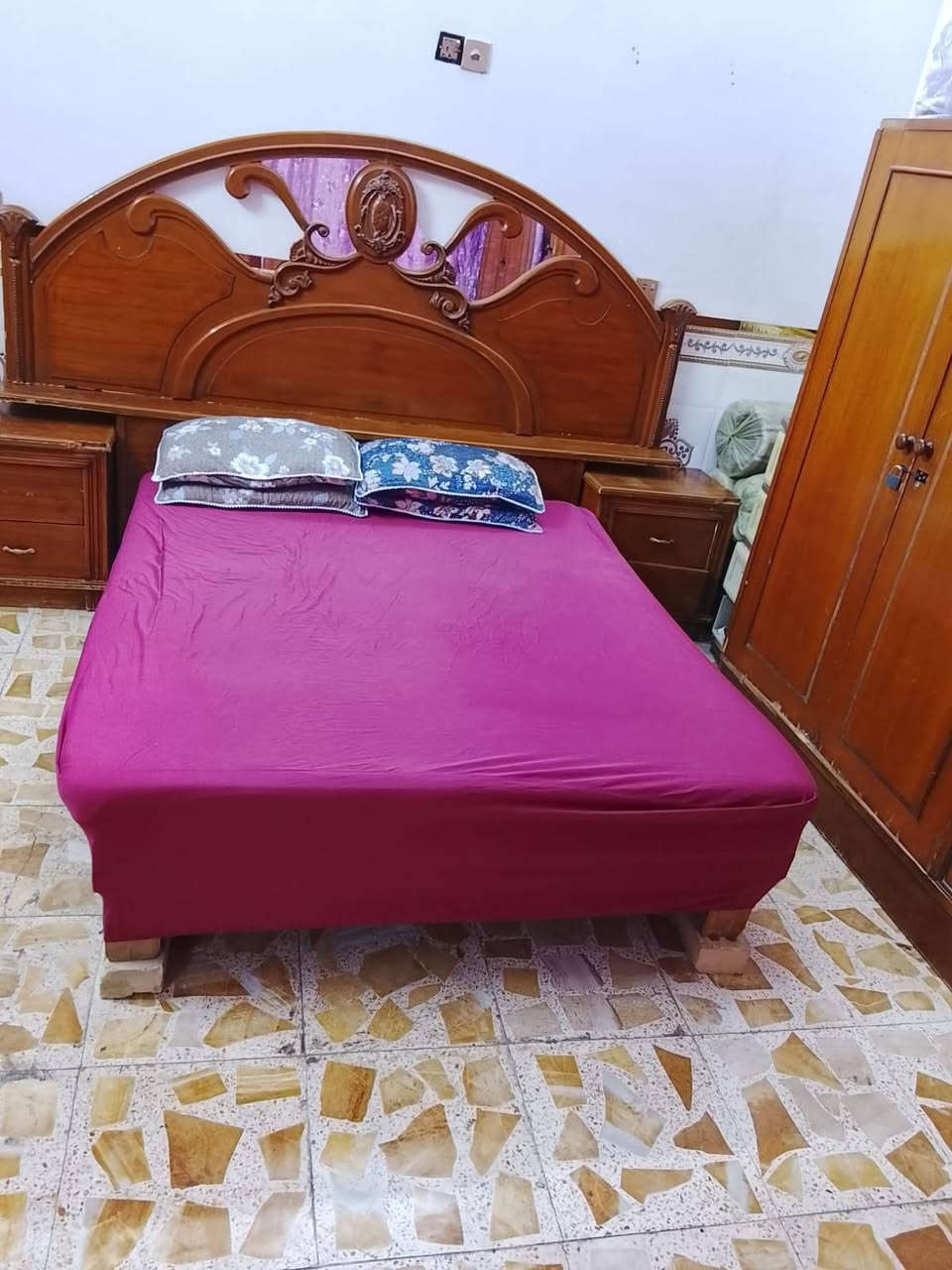 غرفه نوم سعرها 150 وبيه مجال


**إذا كنت صاحب هذا الإعلان وتريد حذفه لأي سبب، رجاءا أرسل رسالة إلى الدعم الفني**