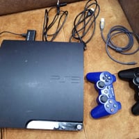 بلي 3 للبيع نضيف ستخدامة قليل ألعاب كاملة بي بيس 2026/ السعر 110وبي مج...