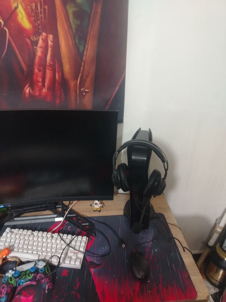 السلام عليكم
بلي 5 للبيع

 اوروبي ذاكرة 825 وياه جوستك واحد الكفر الابيض مالته موجود

المكان الغزالية


**إذا كنت صاحب هذا الإعلان وتريد حذفه لأي سبب، رجاءا أرسل رسالة إلى الدعم الفني**