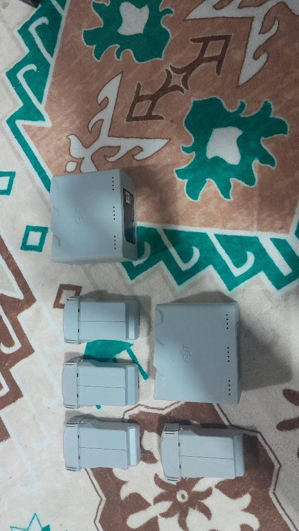 السلام عليكم 
#للبيع....
درون - Dji mini 3 
5 بطاريات 
2 شاحن خارجي 
2 جهاز سمارت 
كامل كلشي شغال فقط هذا الكمبل تطير تصور لاكن الخلل الربل مال الكمبل ..


**إذا كنت صاحب هذا الإعلان وتريد حذفه لأي سبب، رجاءا أرسل رسالة إلى الدعم الفني**