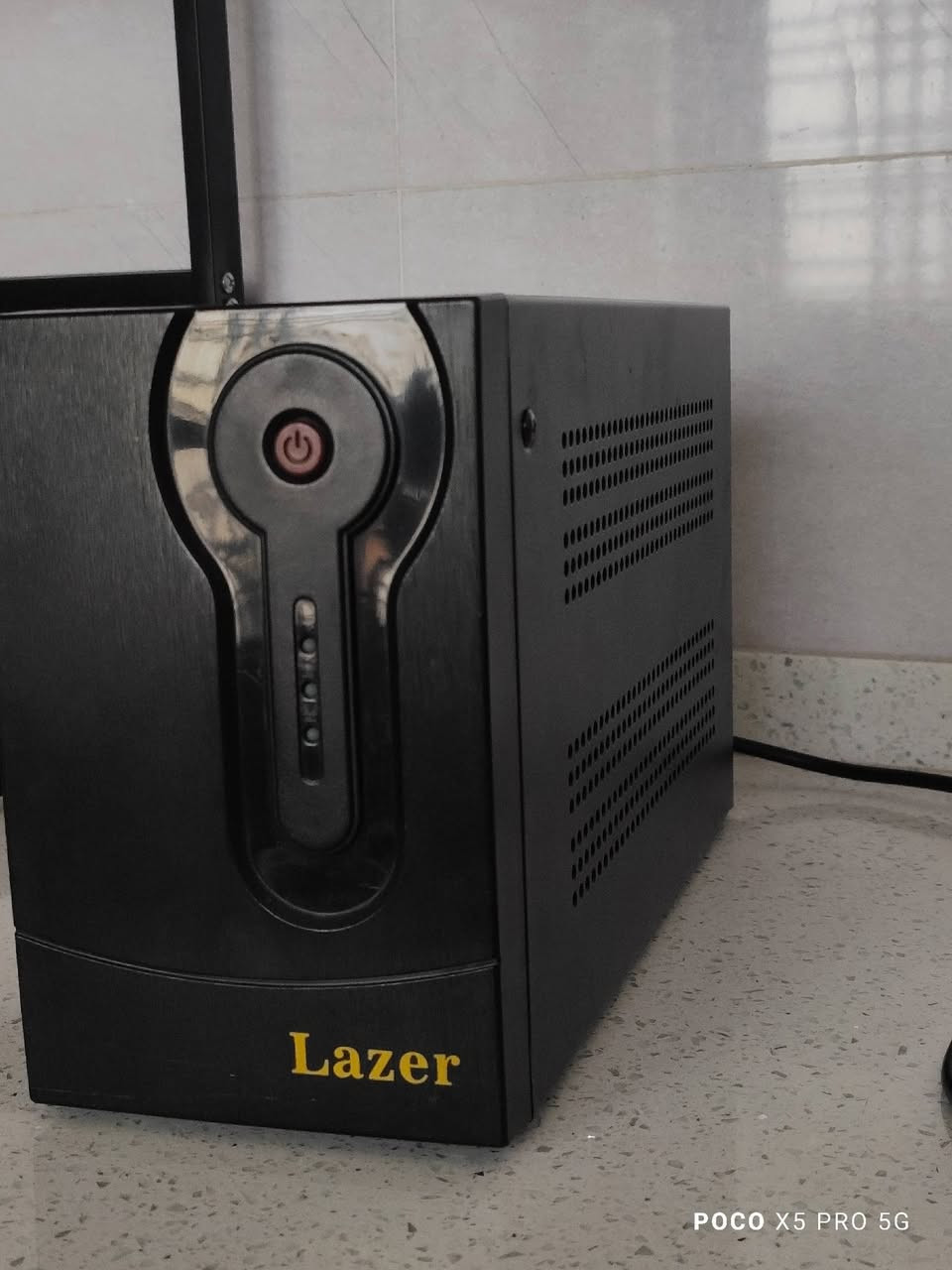 السلام عليكم ورحمة الله وبركاته 
UPS Lazer 2000اوفلاين
بطاريات جديدات ينطيك فوك النص ساعه السعر 85 وبي مجال
مكاني بالنجف ***********
