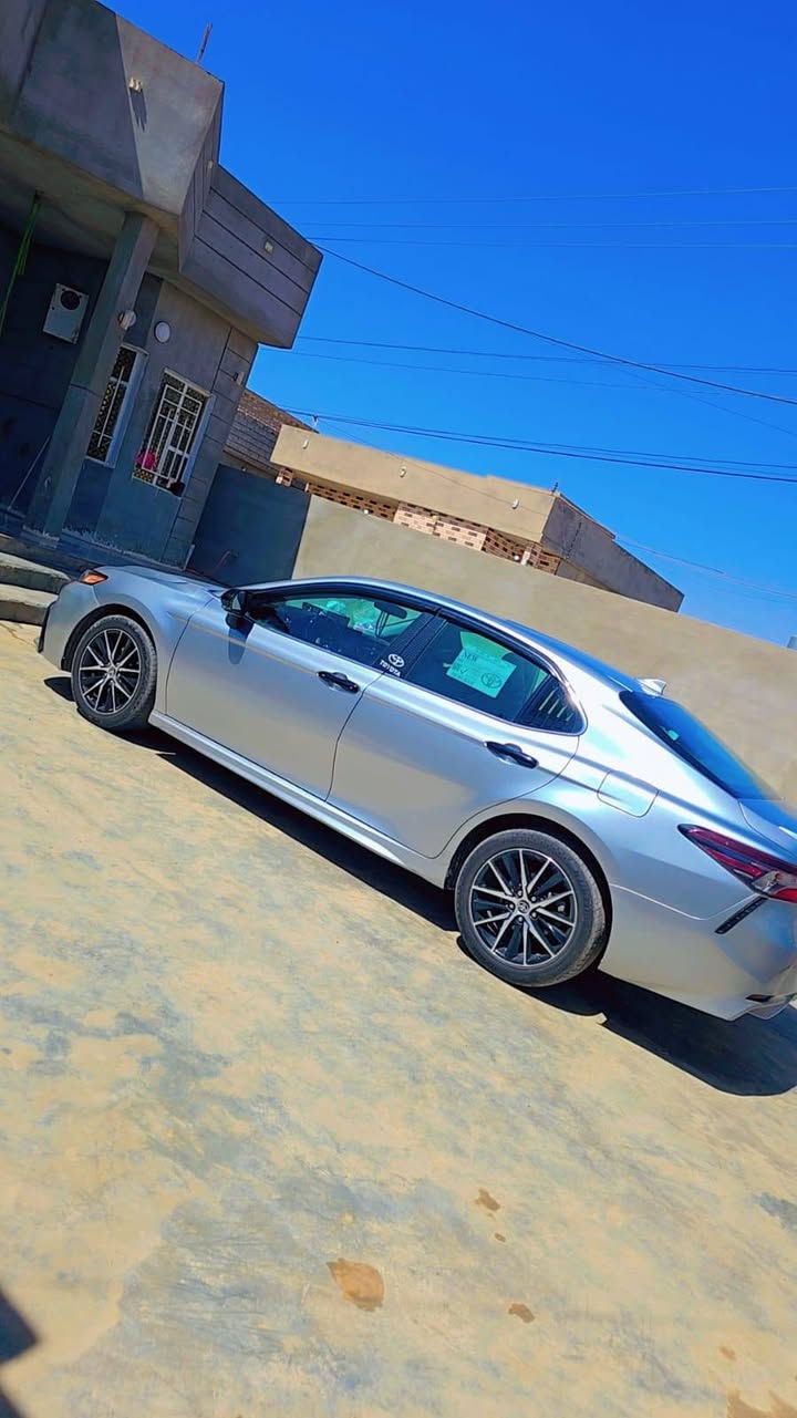 السلام عليكم كامري للبيع موديل ٢٢ رقم صلاح الدين دولي بسمي حره ضرر بونيد فقط ومصلح نفسو مامبدل كير محرك صدر تاير كلو جديد  ماشية ٨٨ ميل 
السعر ٢٠٠ وبي مجال قليل ويرهم مراوس بكامري موديل ٢٣ او ٢٤ ابيض 
رقم الهاتف ***********
