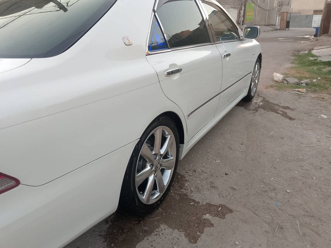 شاهينه كصتين رقم بغداد دولي بسمي سنويه ما صاقطه وهزه ماصاقطه كبل تحويل موديل 2004 لاسفسار *********** مكان سياره نجف ناحيه لعباسيه
