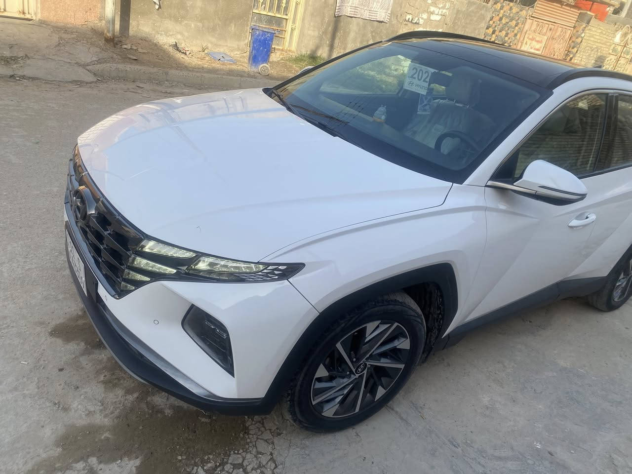 السلام عليكم ورحمة الله وبركاته للبيع موديل 24رقم بغداد بسمي ماشيه 23الف فول مواصفات مكاني العبيدي رقم الهاتف ***********السعر 224
