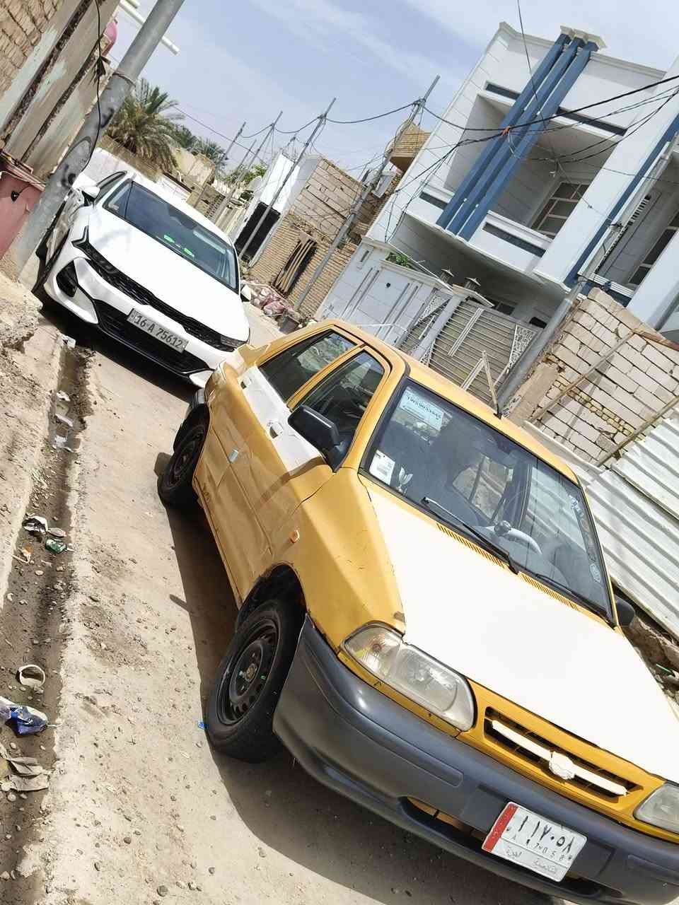 سلام عليكم سايبة للبيع موديل 16 امصفر هيئة غرامات او السنوية ما صقطة. او راعيهة يمي بل دوانية  امدور ثاني يوم او مكينة او كير جدد او حدادية جديدة او السيارة شوف العين . المكان سيارة دوانية.السعر 28 او بيهة مجال بسيط.***********
