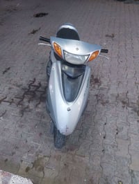 دراجه بريز اكزز للبيع مكينه ناعمه برغي ما مفتوح بالمكينه بس الكفر الكد...